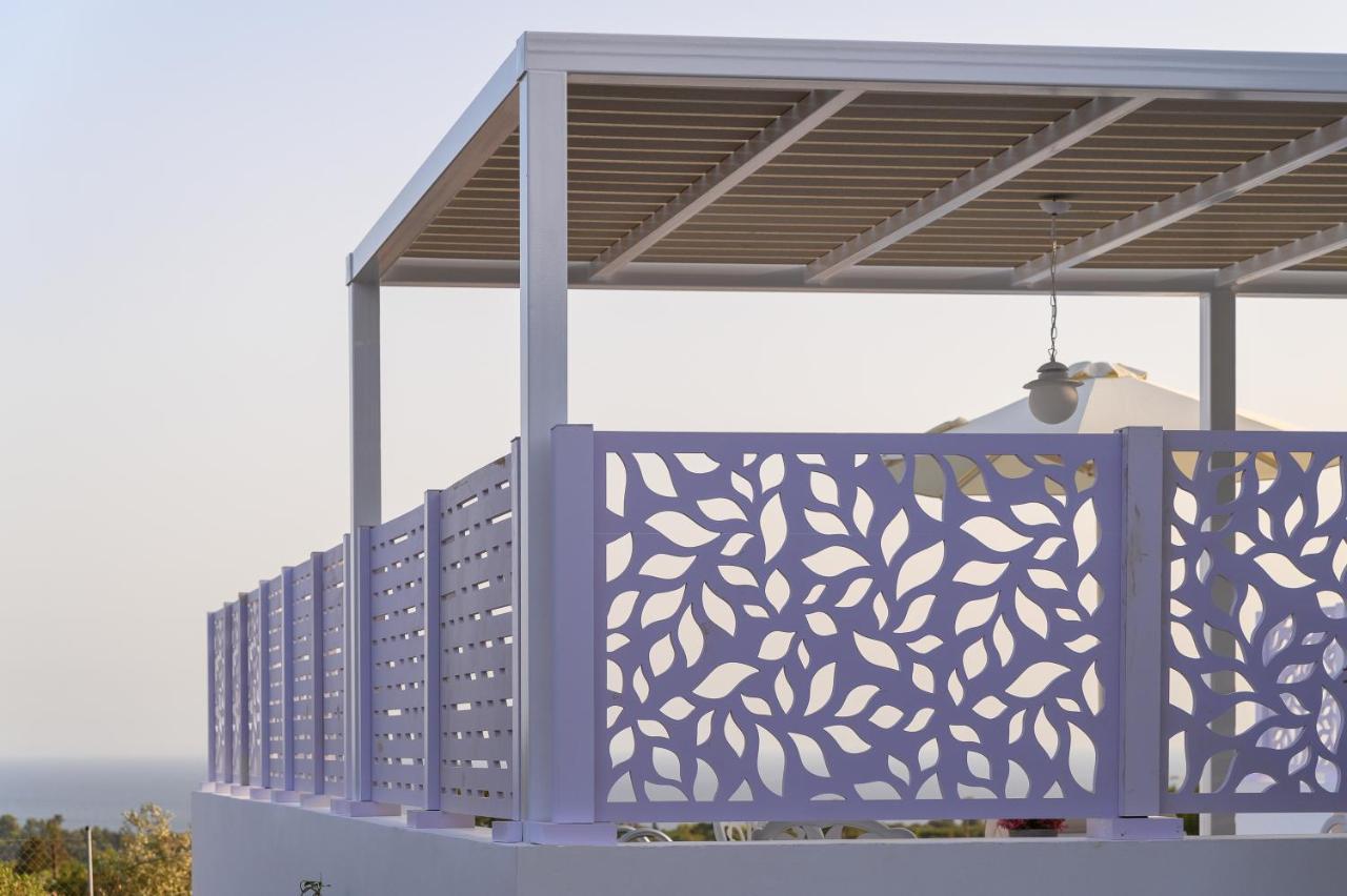 Dionisos Suites Lixouri Exterior photo